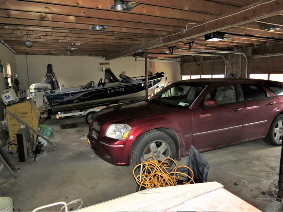 2 Car Garage