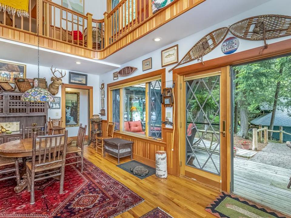 Breakfast Table and Entrance