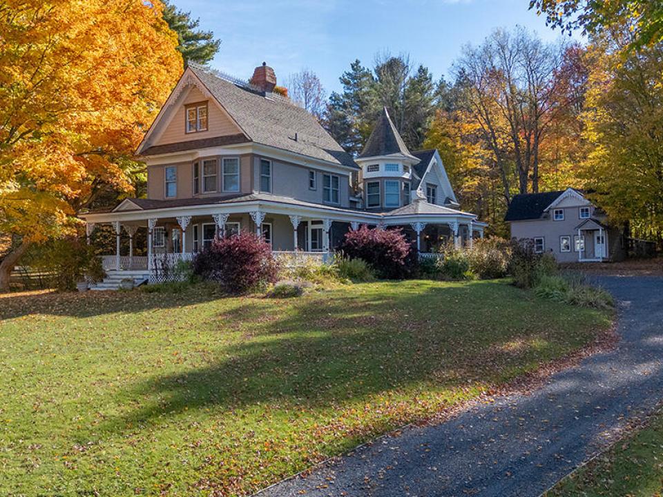 WaterfrontVictorianOnTupperLake_Fall25_A