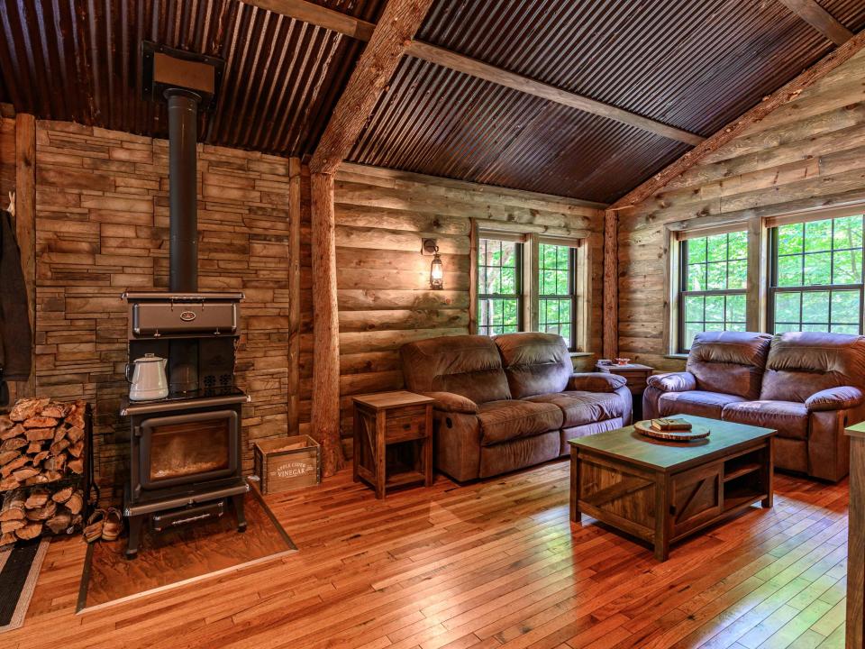 Cabin 1 living room