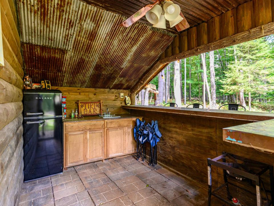 Outdoor Bar