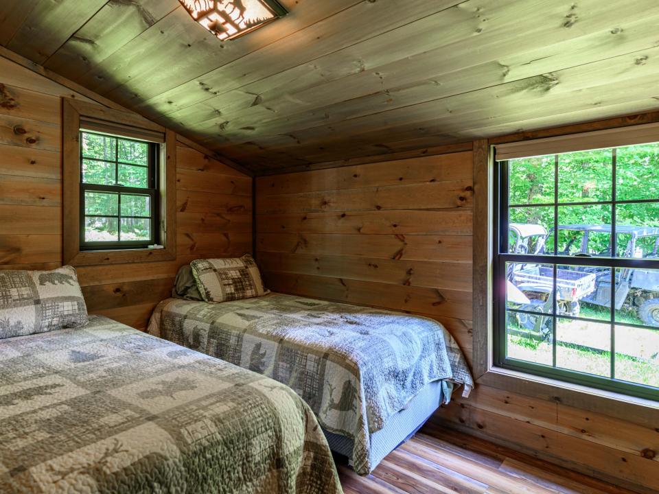 Cabin 2 Bedroom