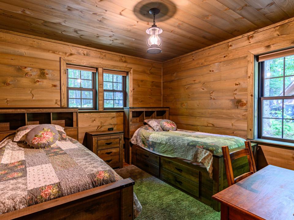 Cabin 1 2nd Bedroom