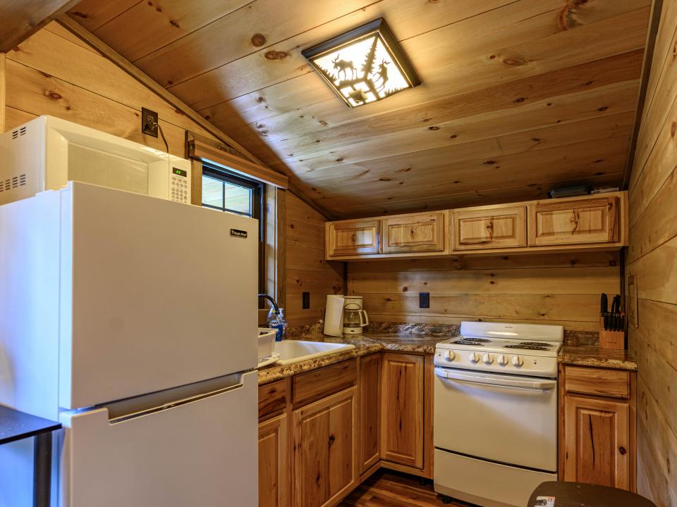 Cabin 2 Kitchen