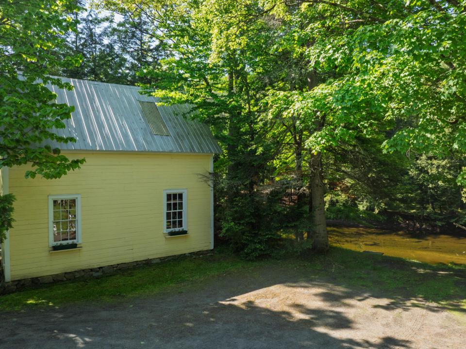 8219 River St Etown-20