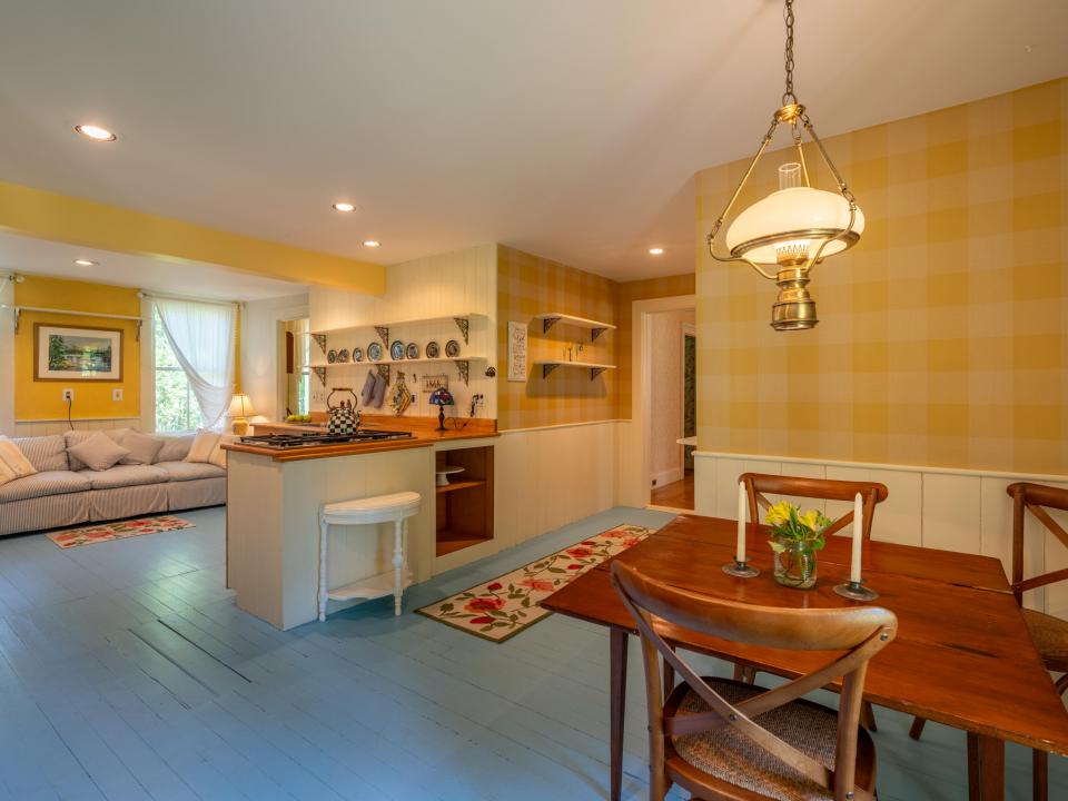 8219 River St Etown-23