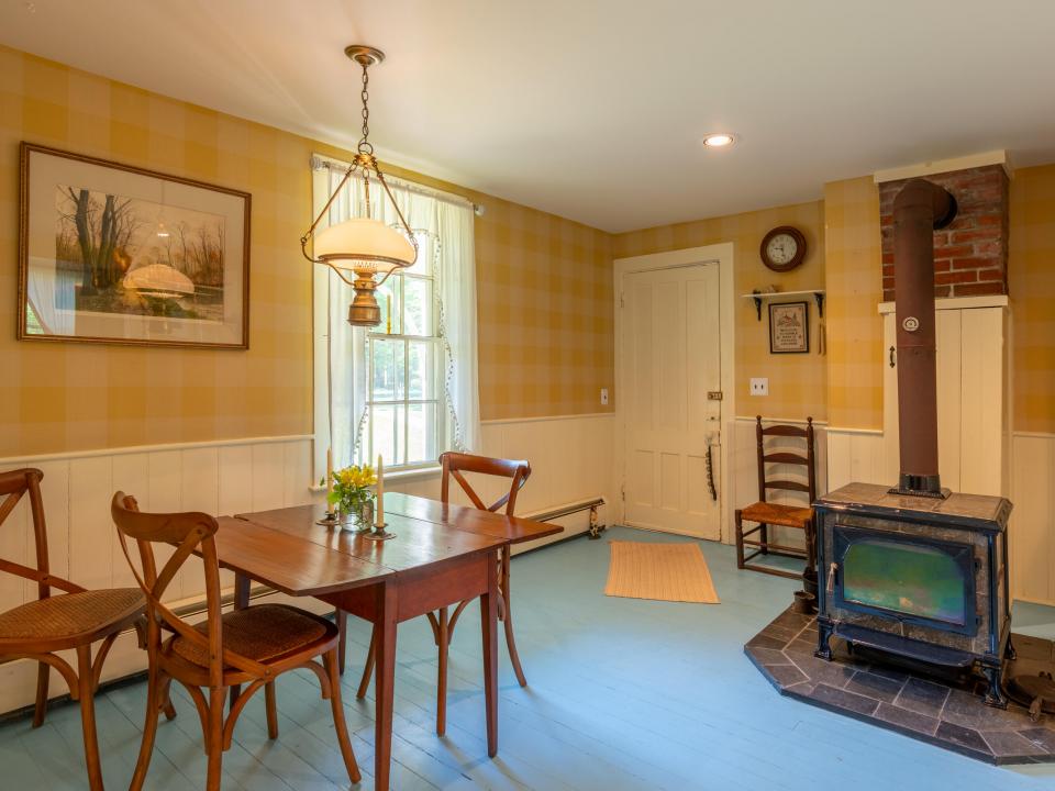 8219 River St Etown-33