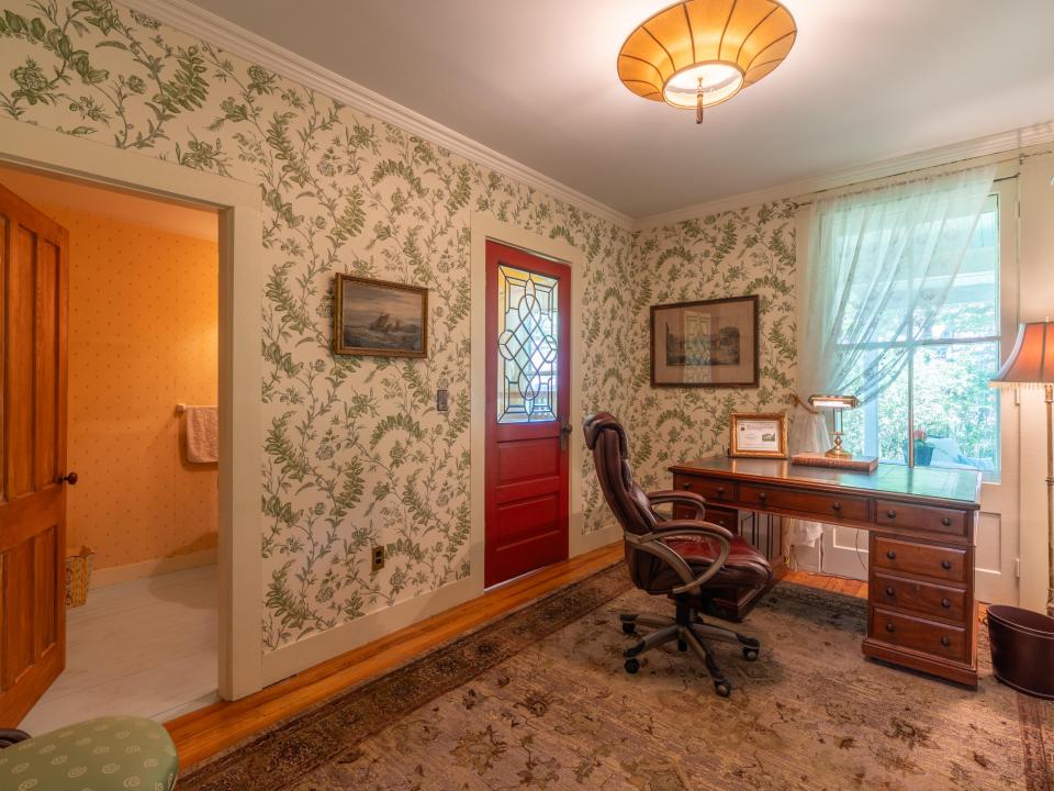 8219 River St Etown-48