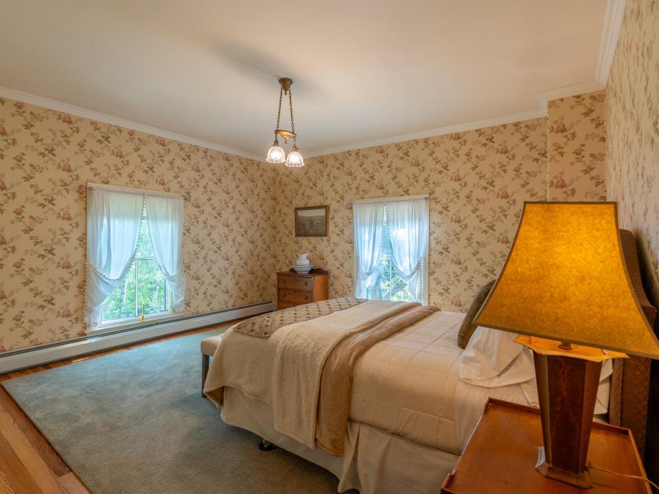 8219 River St Etown-62