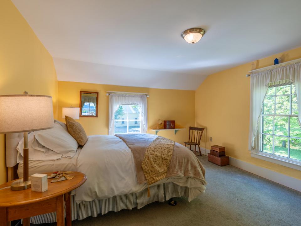 8219 River St Etown-75