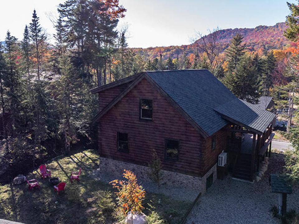 NewlyBuiltCottageInLakePlacid_A_Exterior