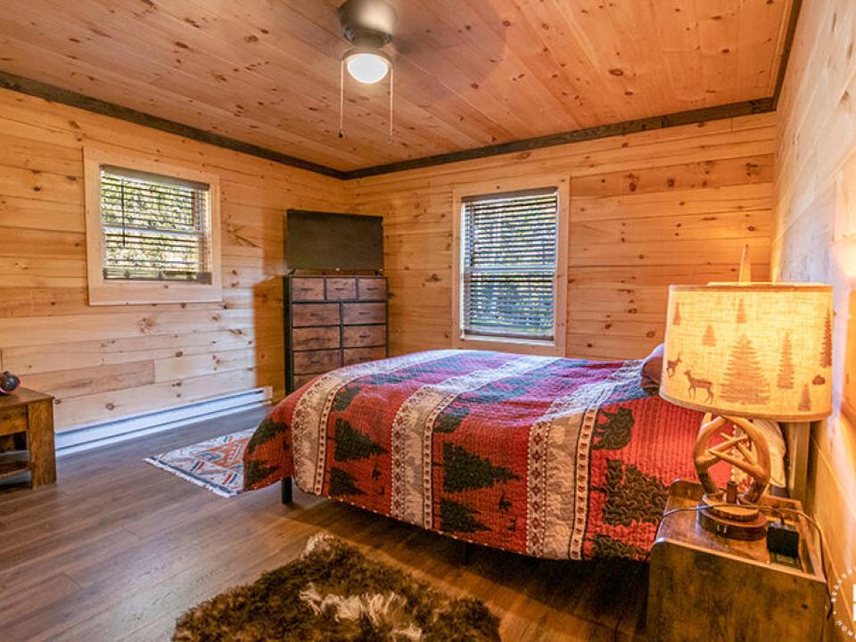 NewlyBuiltCottageInLakePlacid_Bedroom2_F NewlyBuiltCottageInLakePlacid_Bedroom2_F