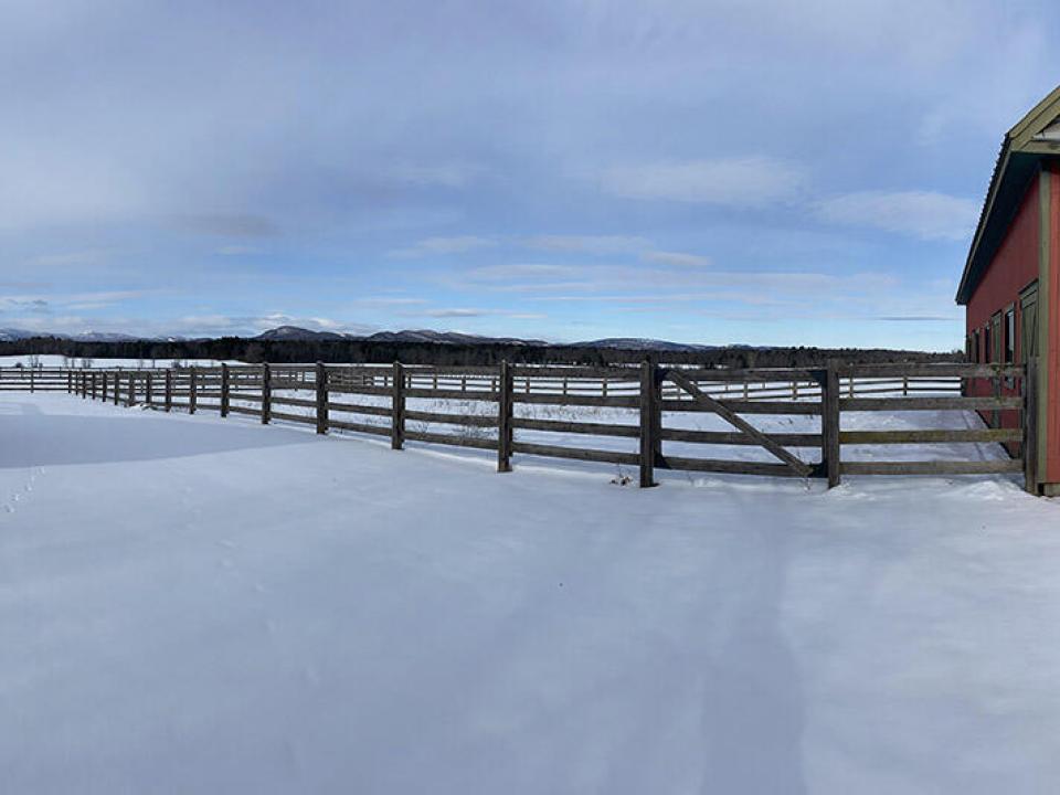 Farm_Fenced_Mountains_1