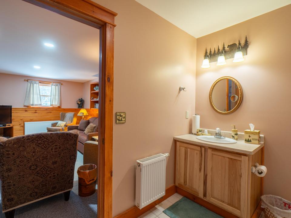 142 Spruce Ln JAY-60