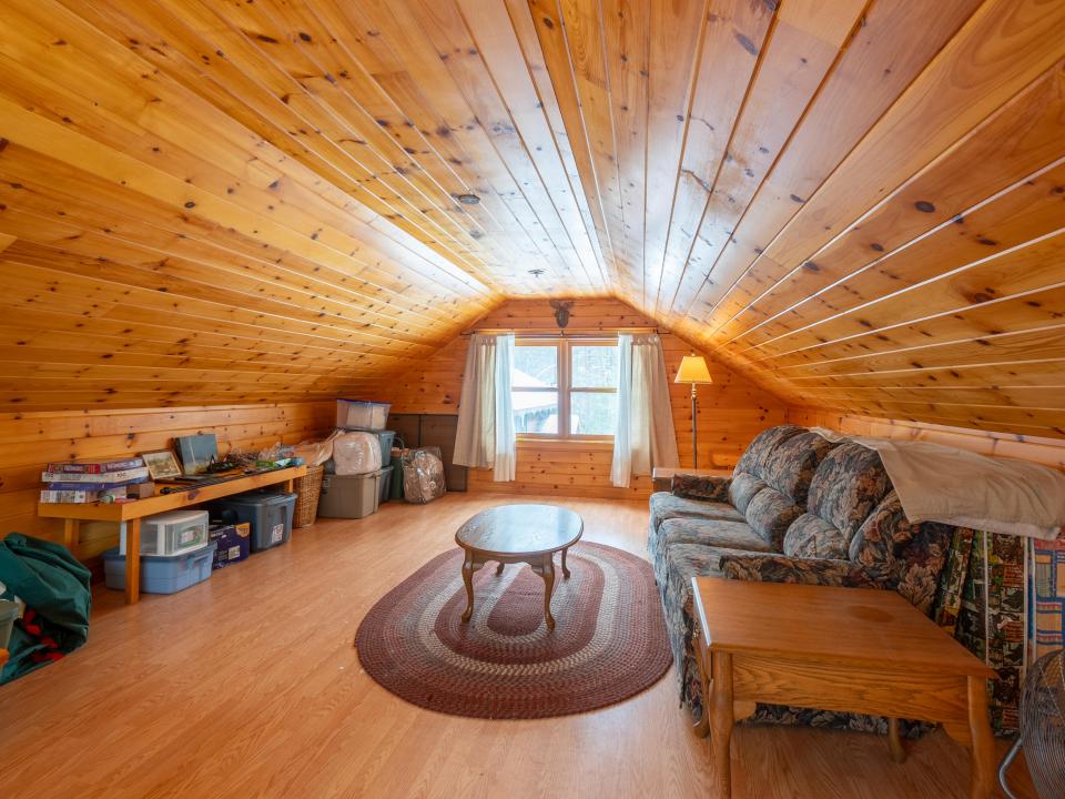 142 Spruce Ln JAY-68