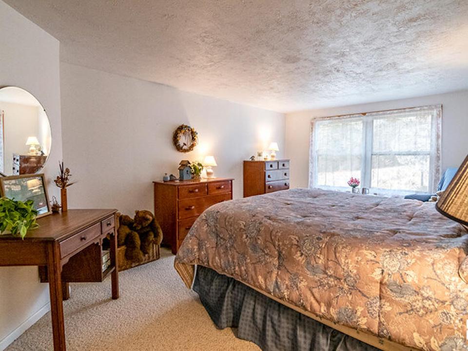 WestportFarmOnHaldsRoad_Bedroom_MainLeve