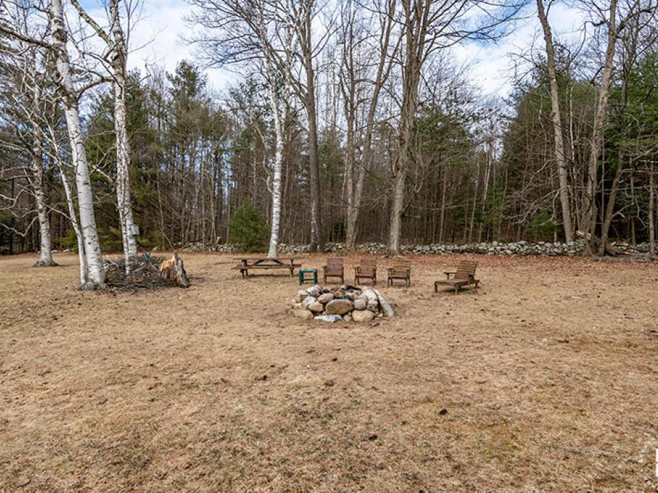 WestportFarmOnHaldsRoad_Firepit