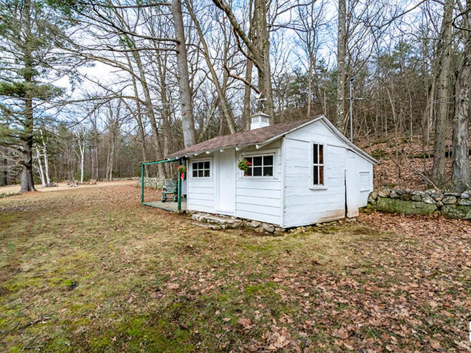 WestportFarmOnHaldsRoad_Outbuilding