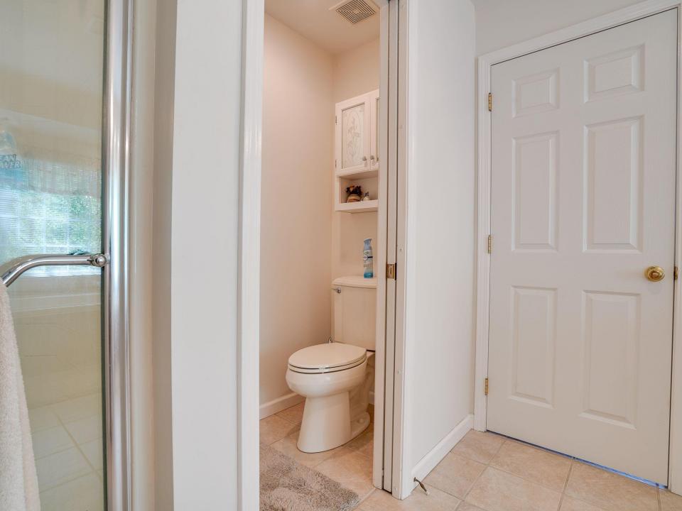 McGrath - bathroom showing pocket door