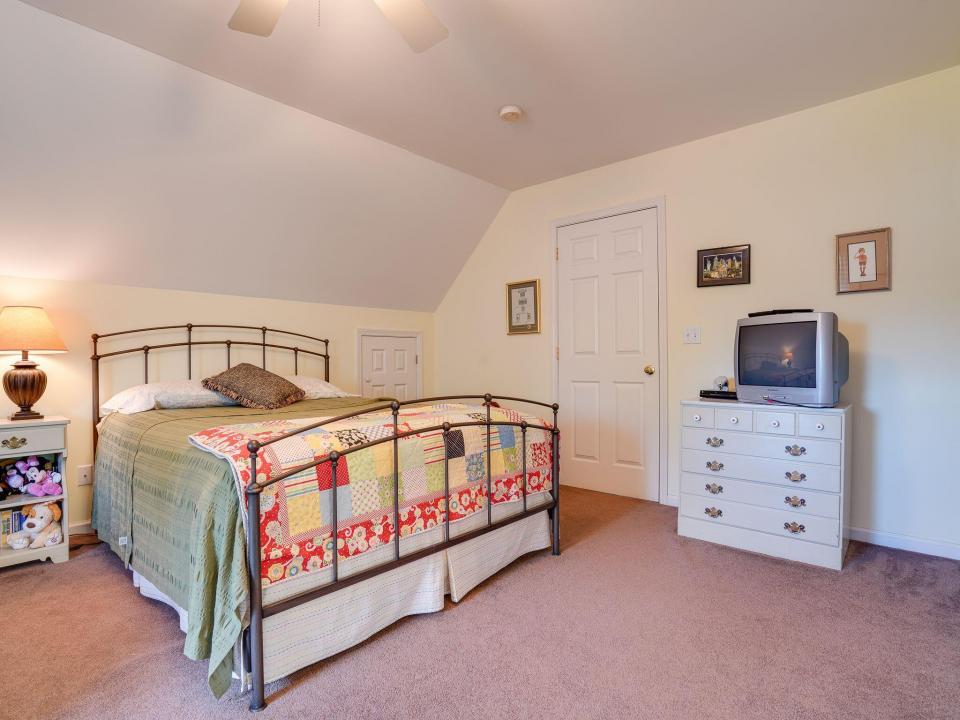 McGrath - bedroom IV
