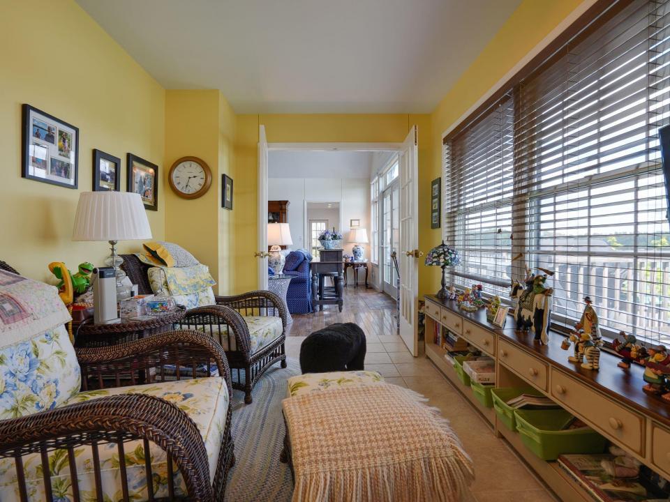 McGrath - den yellow II