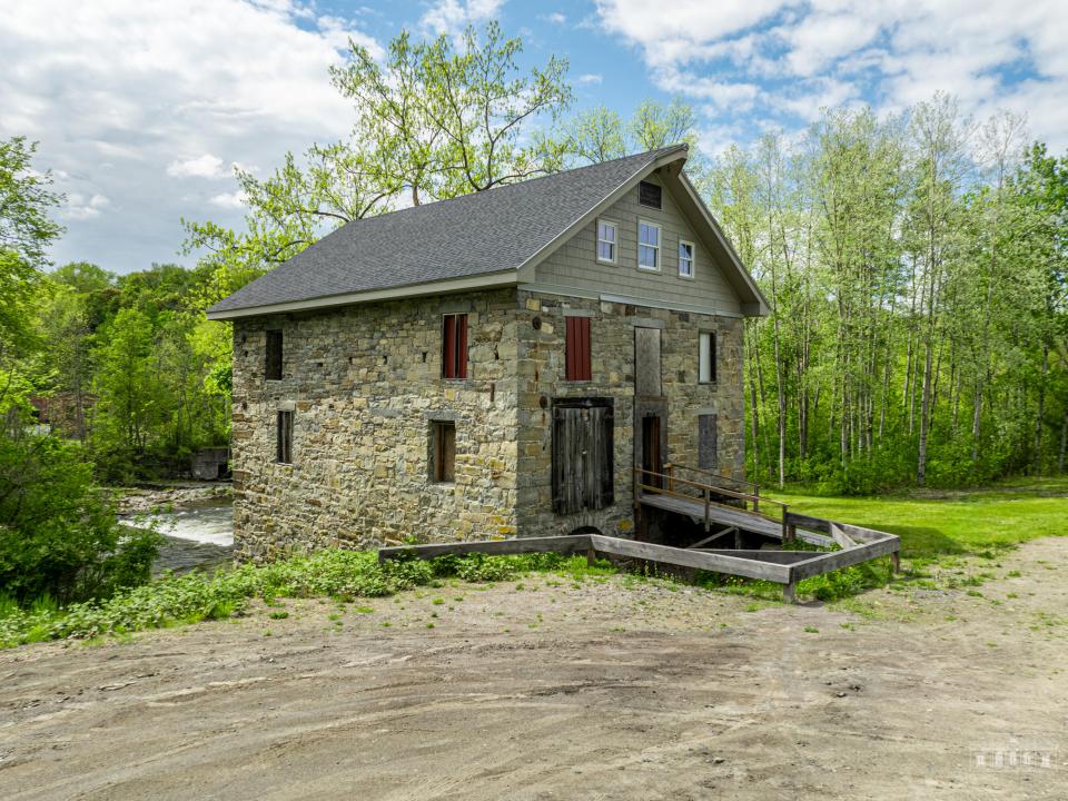 49 Gillialand Ln Willsboro-1 49 Gillialand Ln Willsboro-1