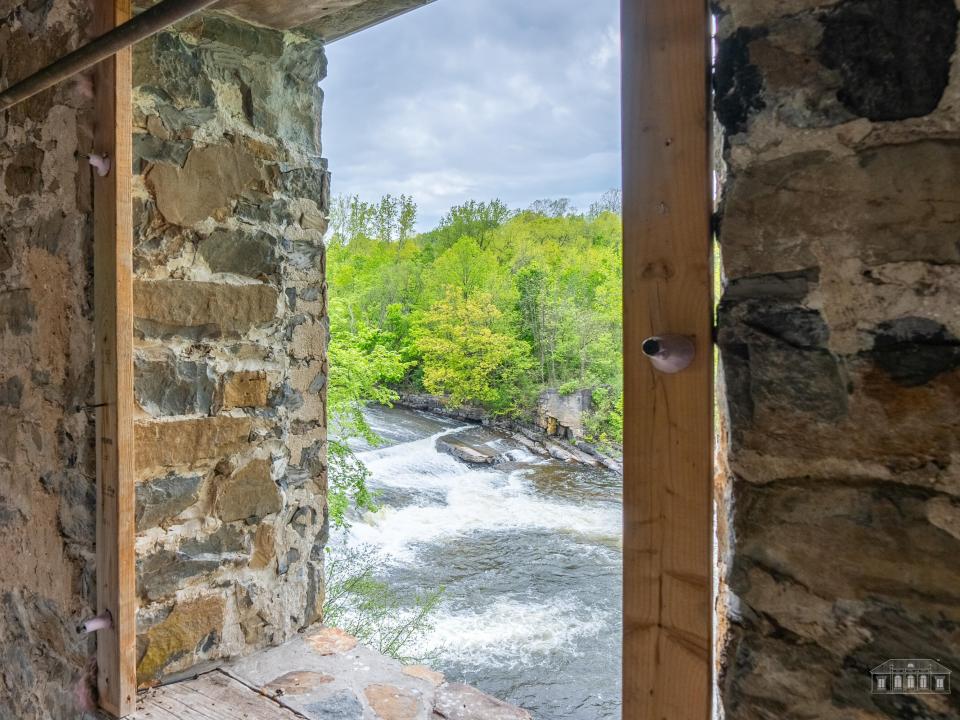 49 Gillialand Ln Willsboro-24