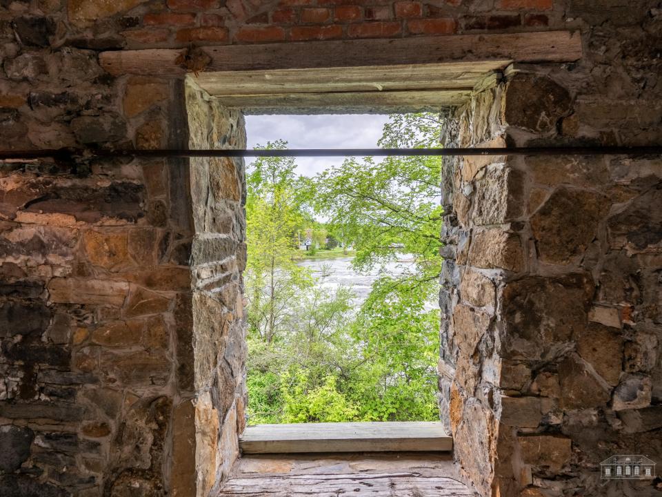 49 Gillialand Ln Willsboro-25