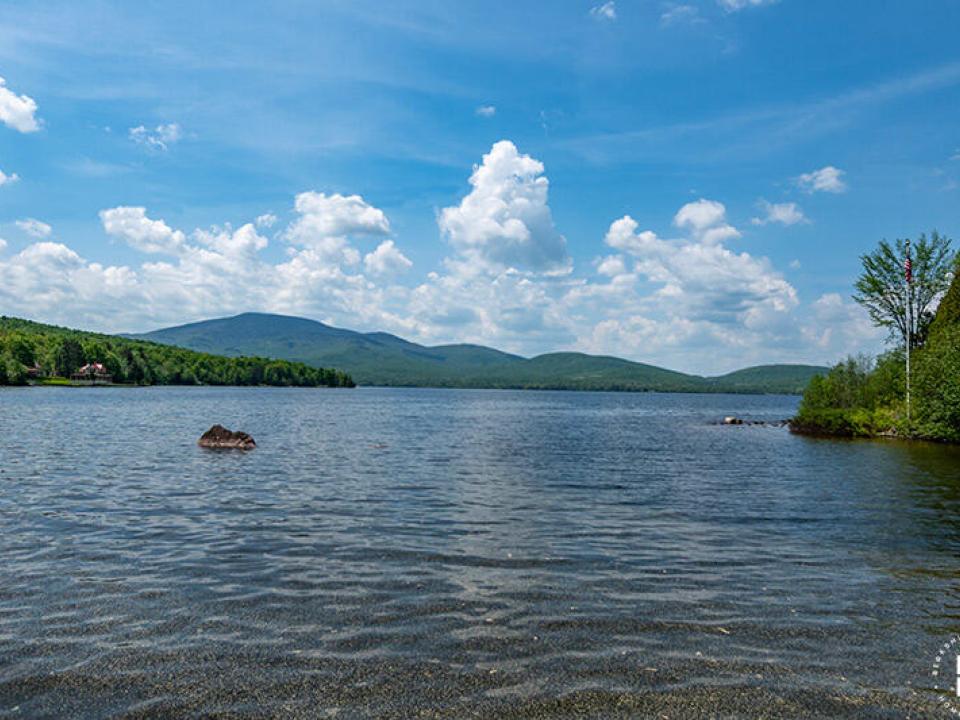 CampNorthwindOnChazyLake_Driveway_View