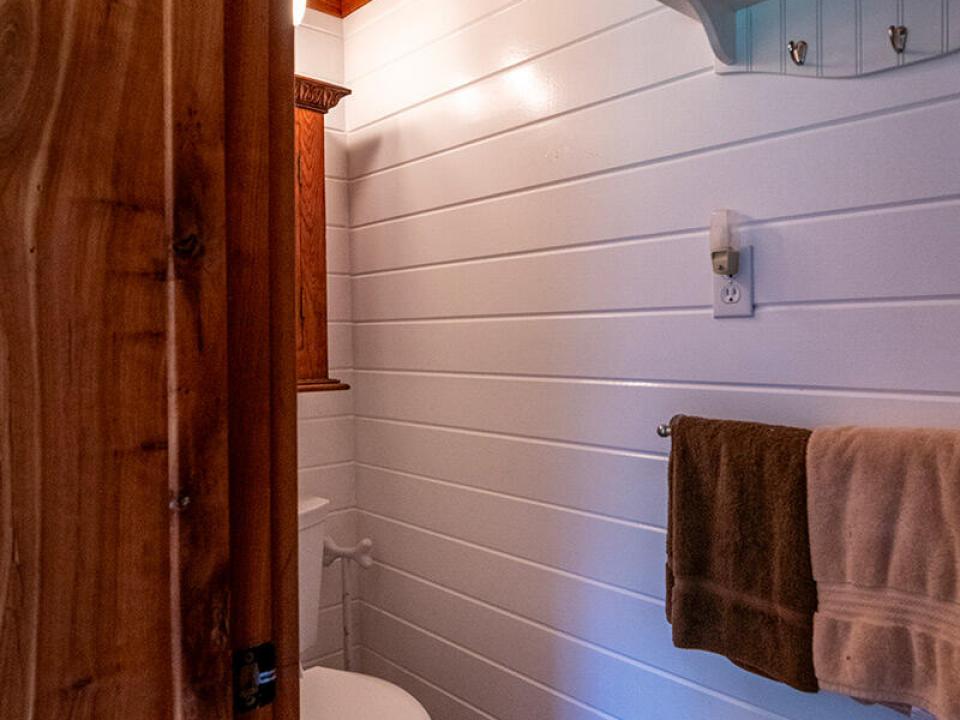 CampNorthwindOnChazyLake_GuestCottage_Ha