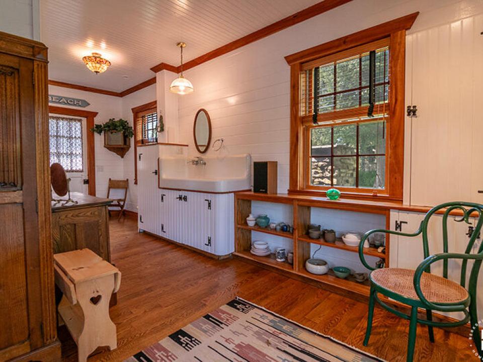 CampNorthwindOnChazyLake_GuestCottage_Si