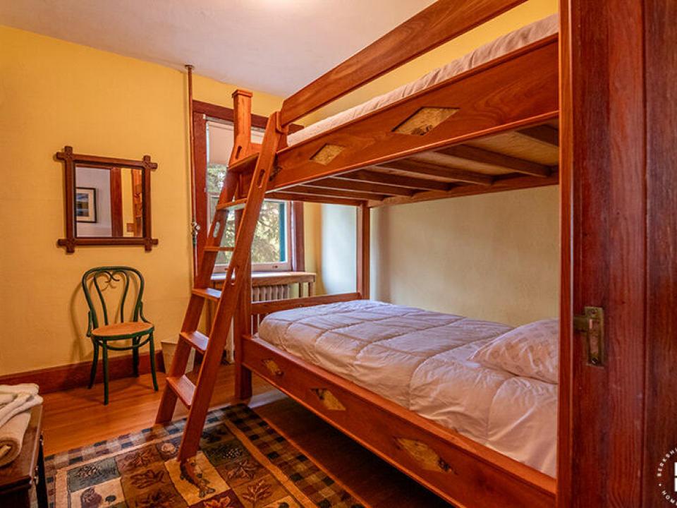 CampNorthwindOnChazyLake_MainHouse_Bedro