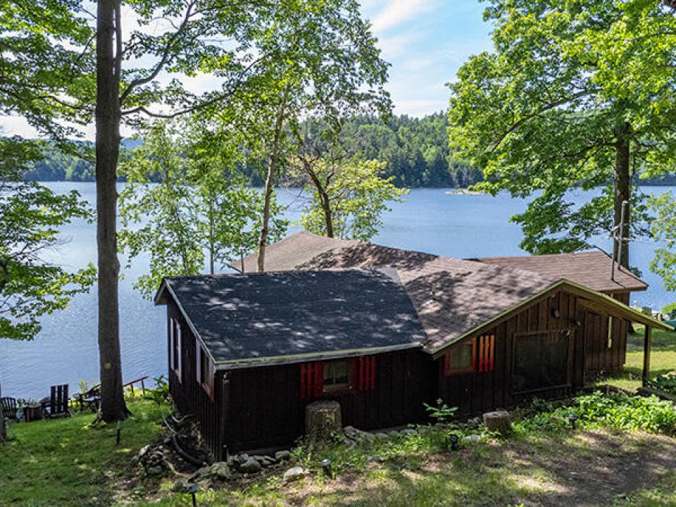 KeesevilleCabinsOnAugerLake_A_CabinNearL KeesevilleCabinsOnAugerLake_A_CabinNearL