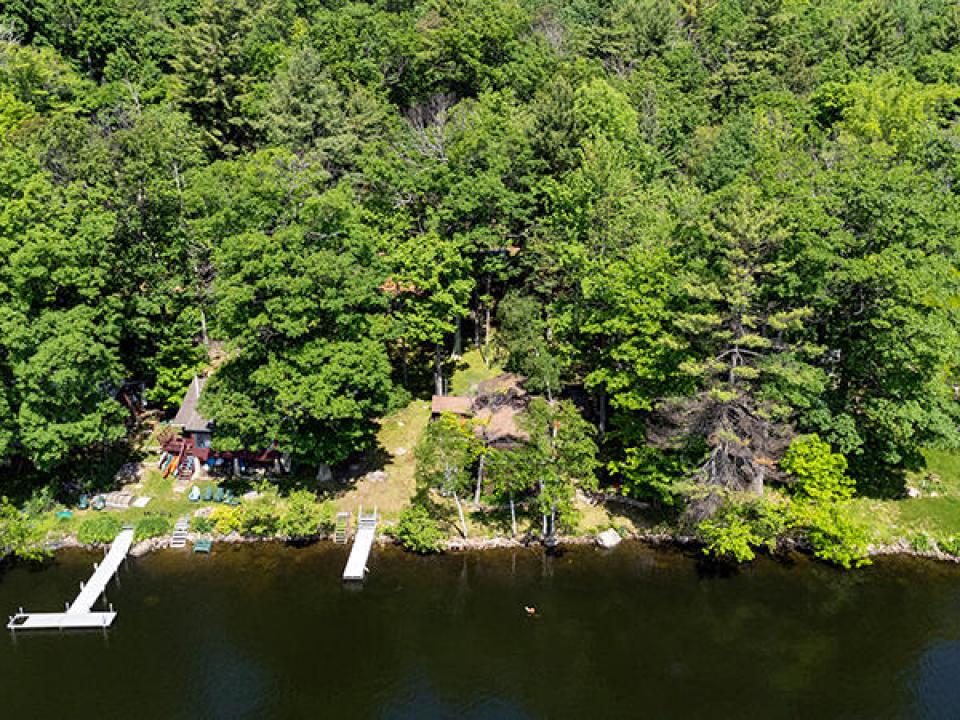 KeesevilleCabinsOnAugerLake_A_Exterior_L
