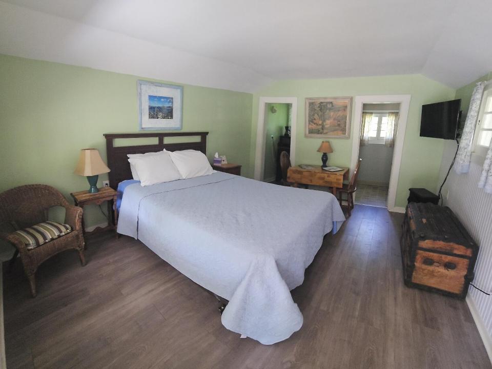 Northwood Cabins - #7 panoramic int