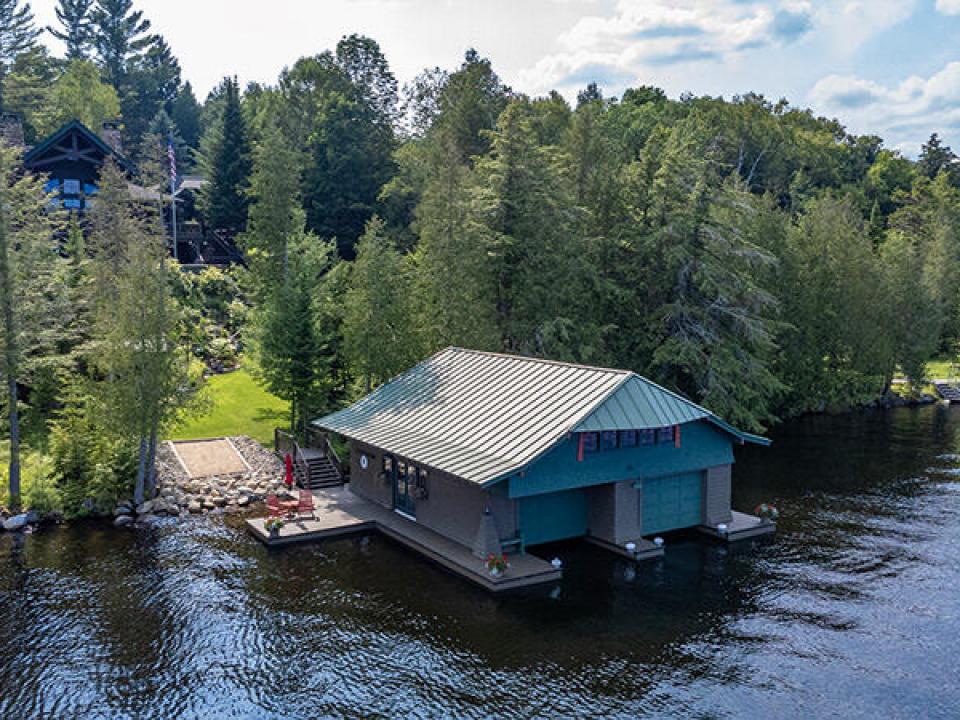 CampWawbeekOnUpperSaranacLake_A_Exterior