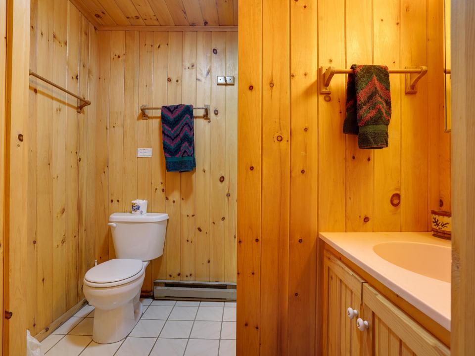 28-30 Old Hotel Rd-41