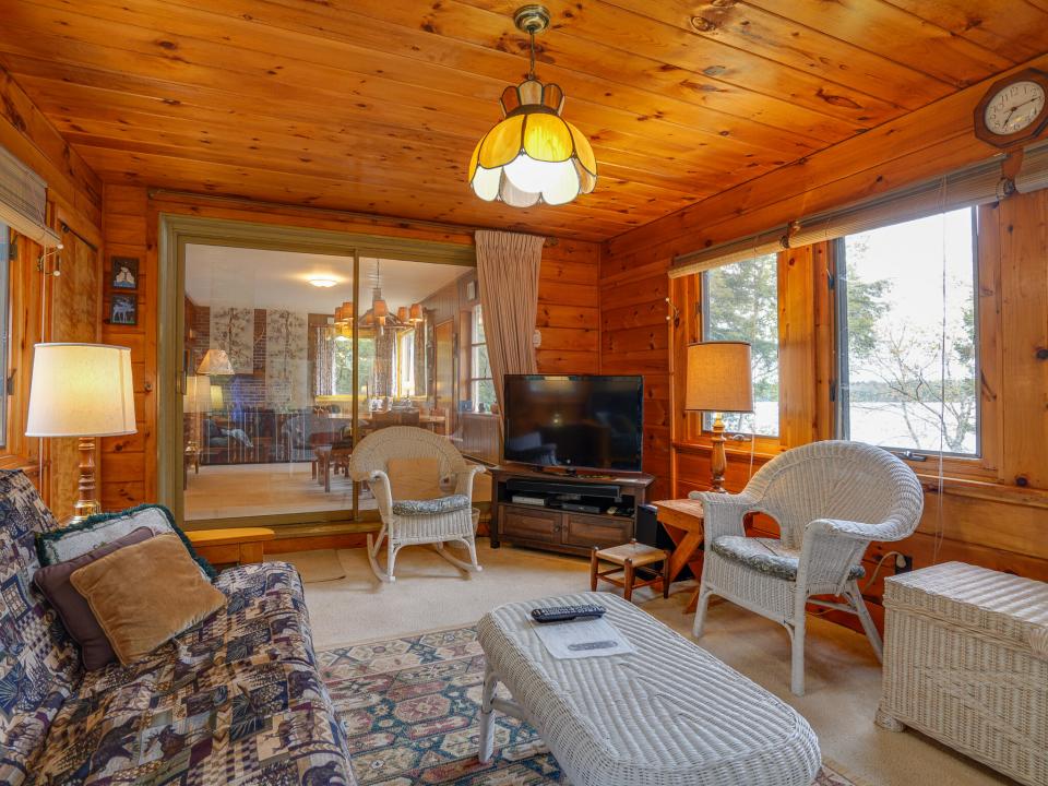 28-30 Old Hotel Rd-50