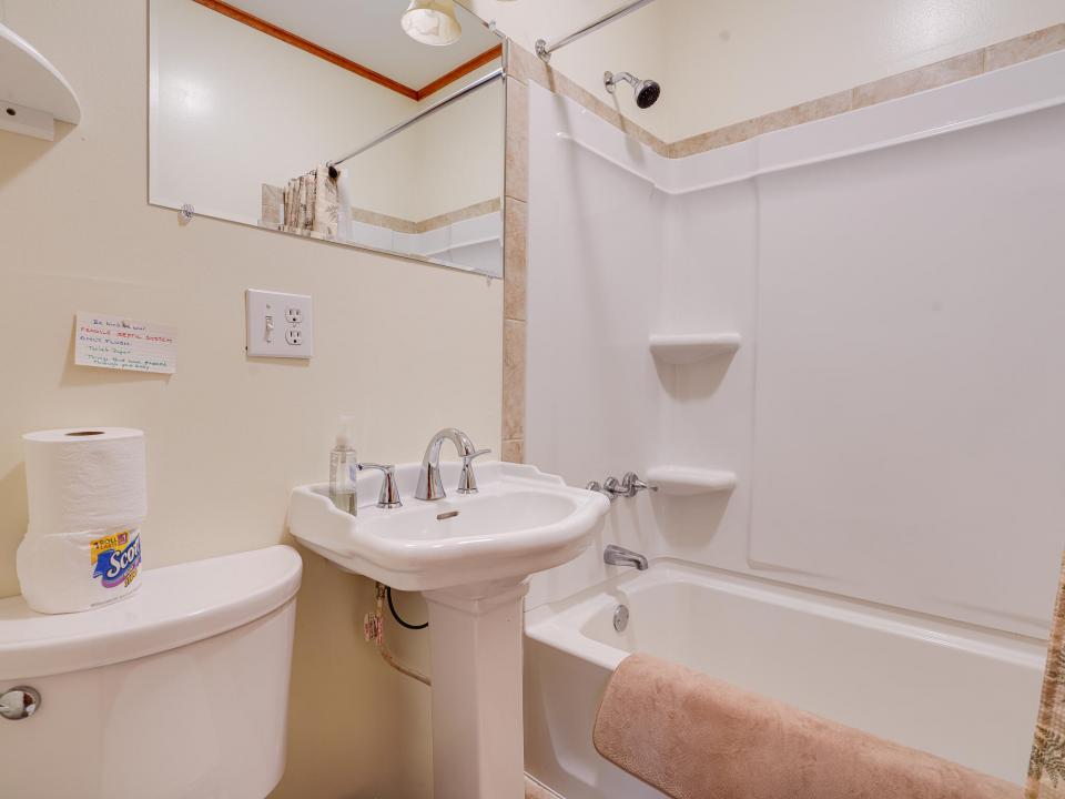 28-30 Old Hotel Rd-58