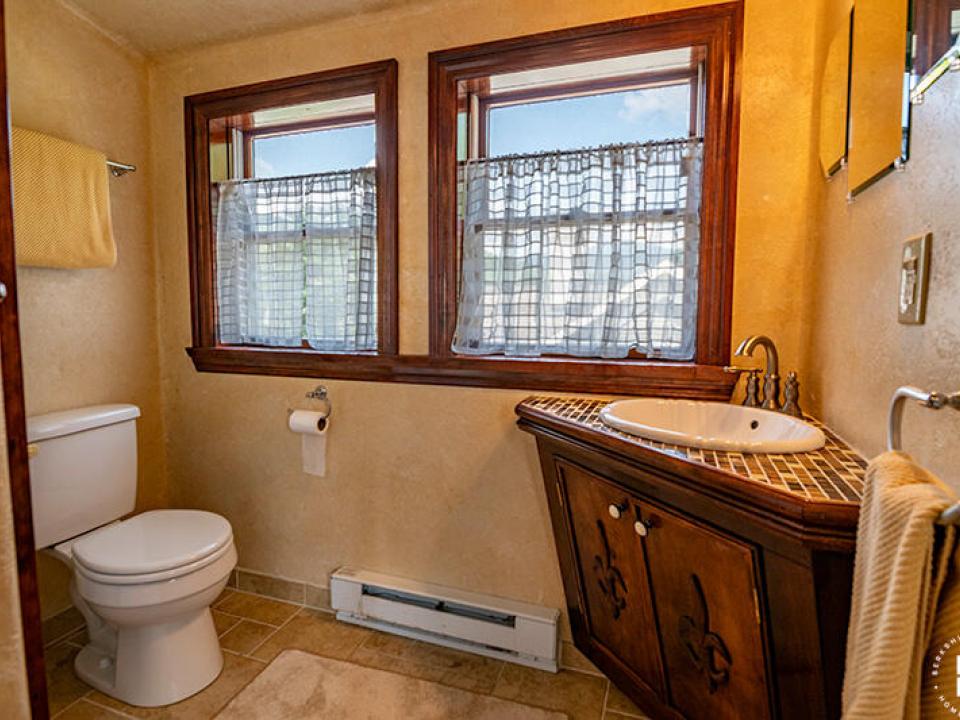 TheCastleInKeene_Bathroom1_Vanity_Toilet