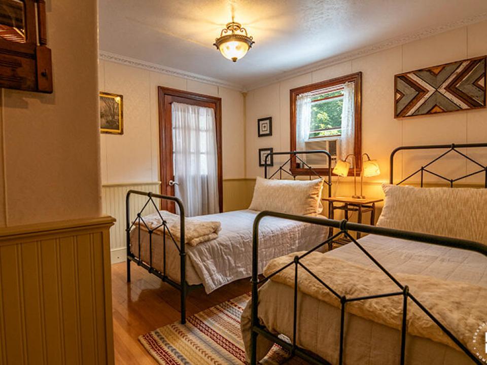 TheCastleInKeene_Bedroom3