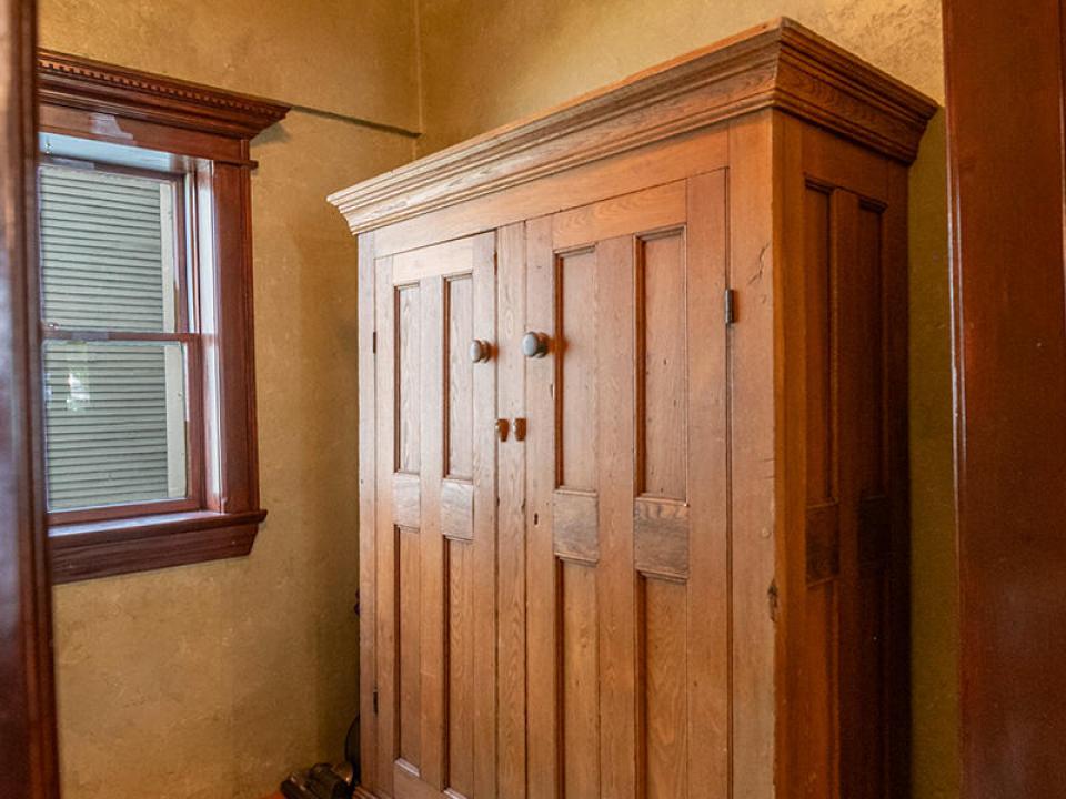 TheCastleInKeene_BonusRoom_Off_Kitchen