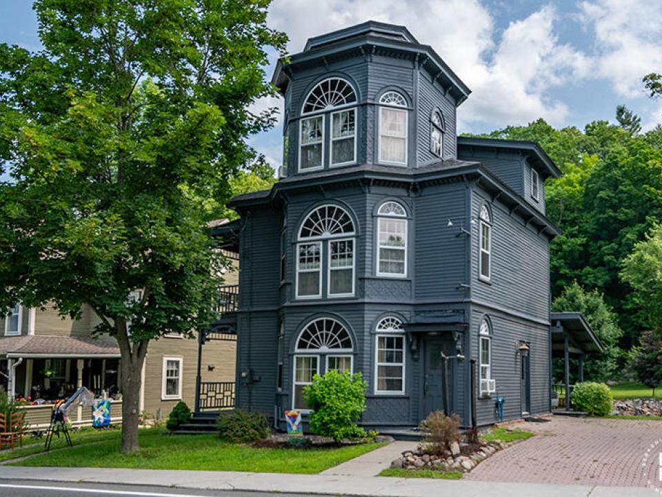 TheCastleInKeene_Exterior_R TheCastleInKeene_Exterior_R