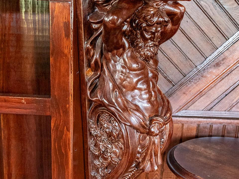 TheCastleInKeene_Fireplace_Woodwork