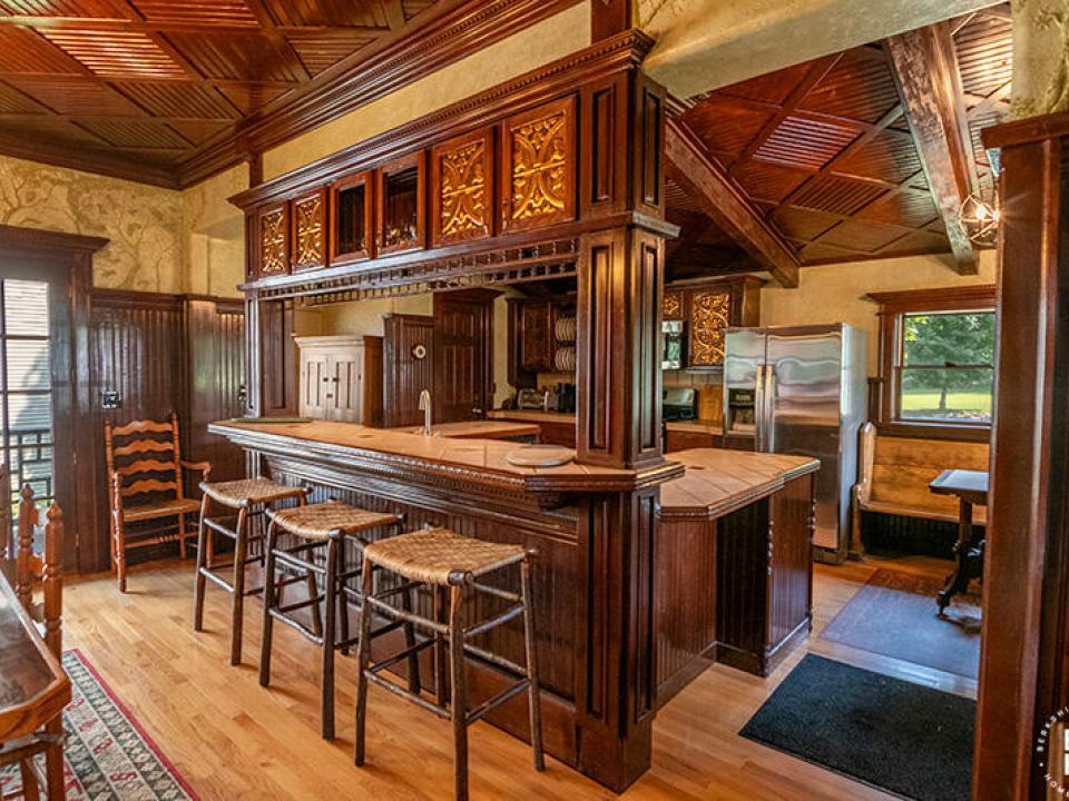 TheCastleInKeene_Kitchen_R