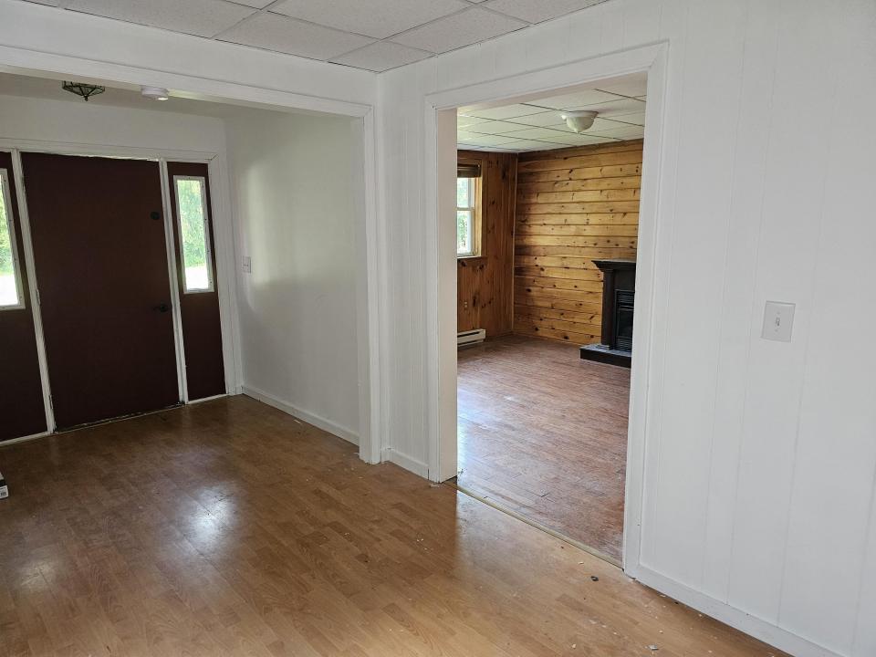 Wilson - Webb Rd - entry dining