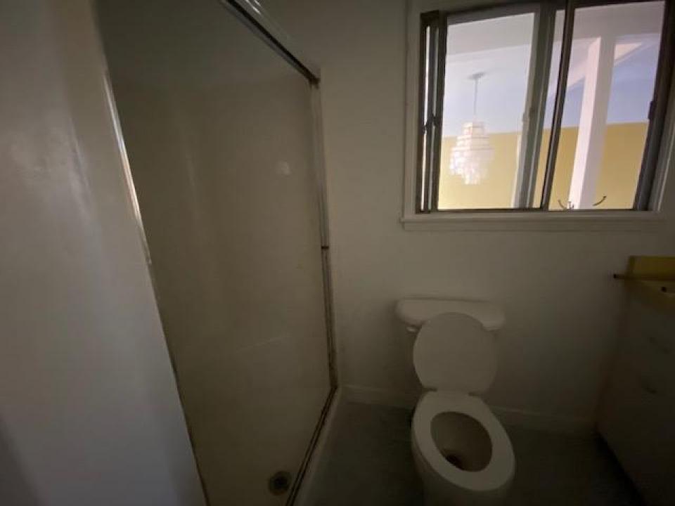 Bathroom2