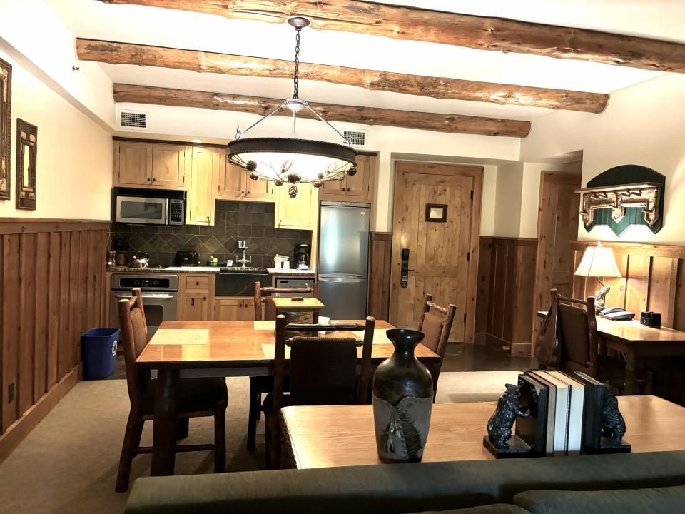 Living/Dining area