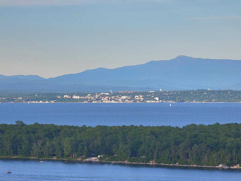 Wilson - Highlands Rd - view of Burlingt