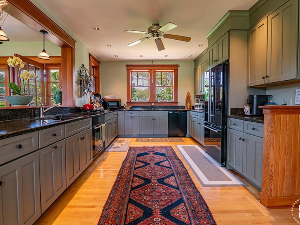 SheldonFarmOnLakeChamplain_Kitchen